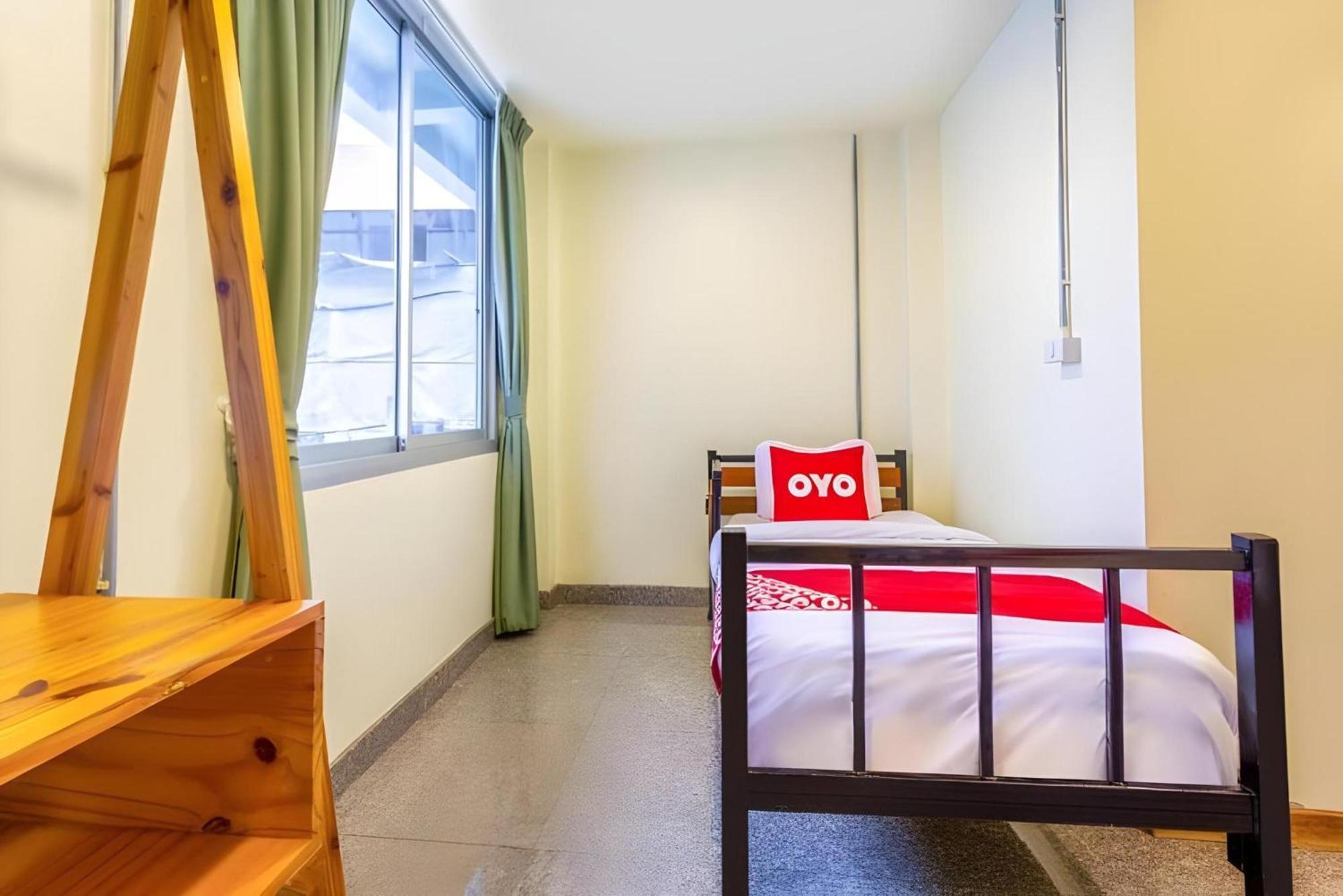 צ'יאנג מאי Oyo 928 Leaf Hostel מראה חיצוני תמונה