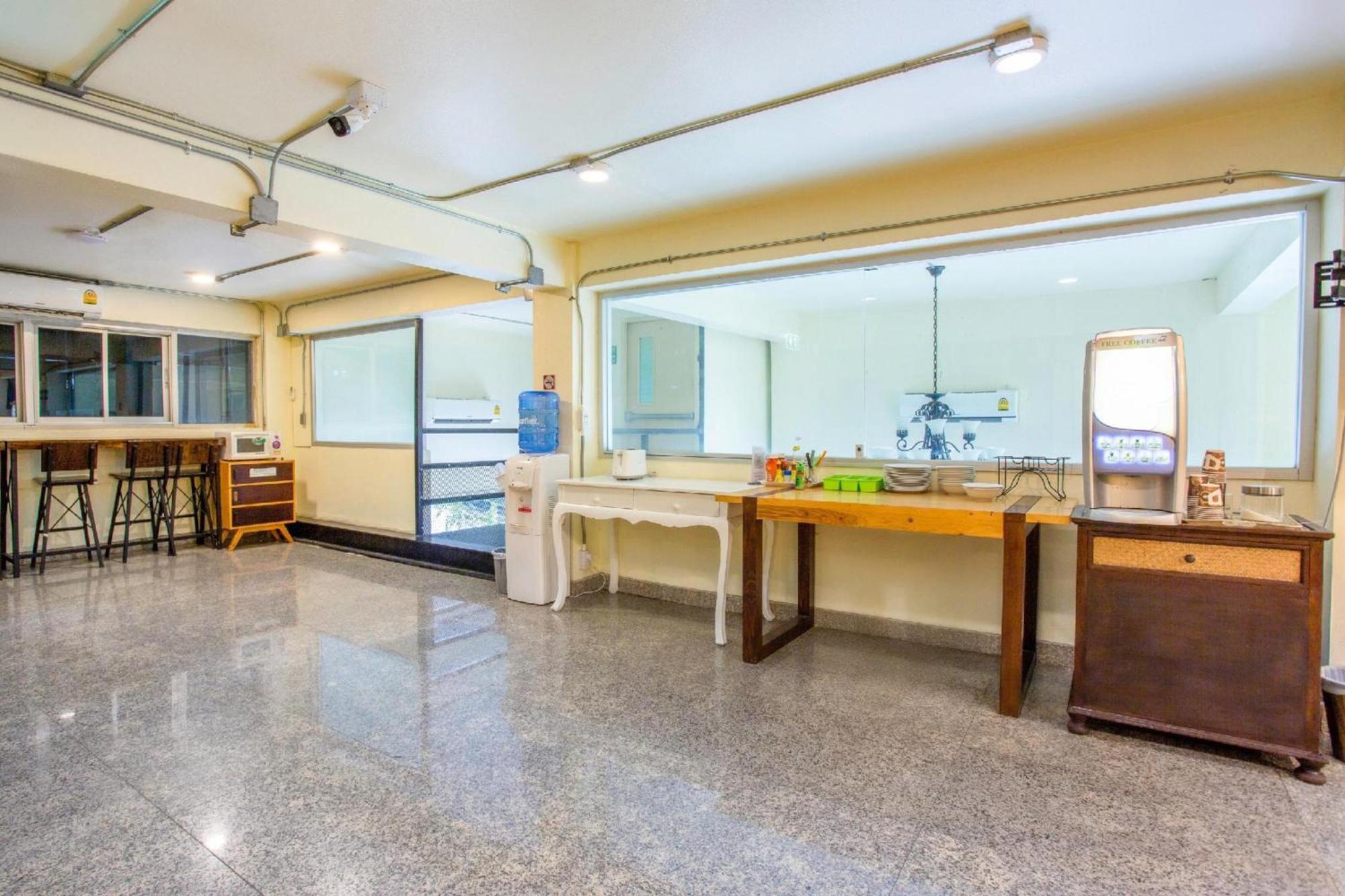 צ'יאנג מאי Oyo 928 Leaf Hostel מראה חיצוני תמונה